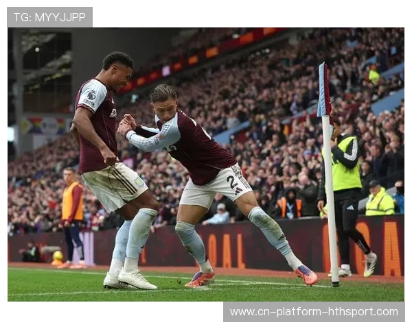 曼城中场断球后长传训练：一脚出球迅速转化为进攻